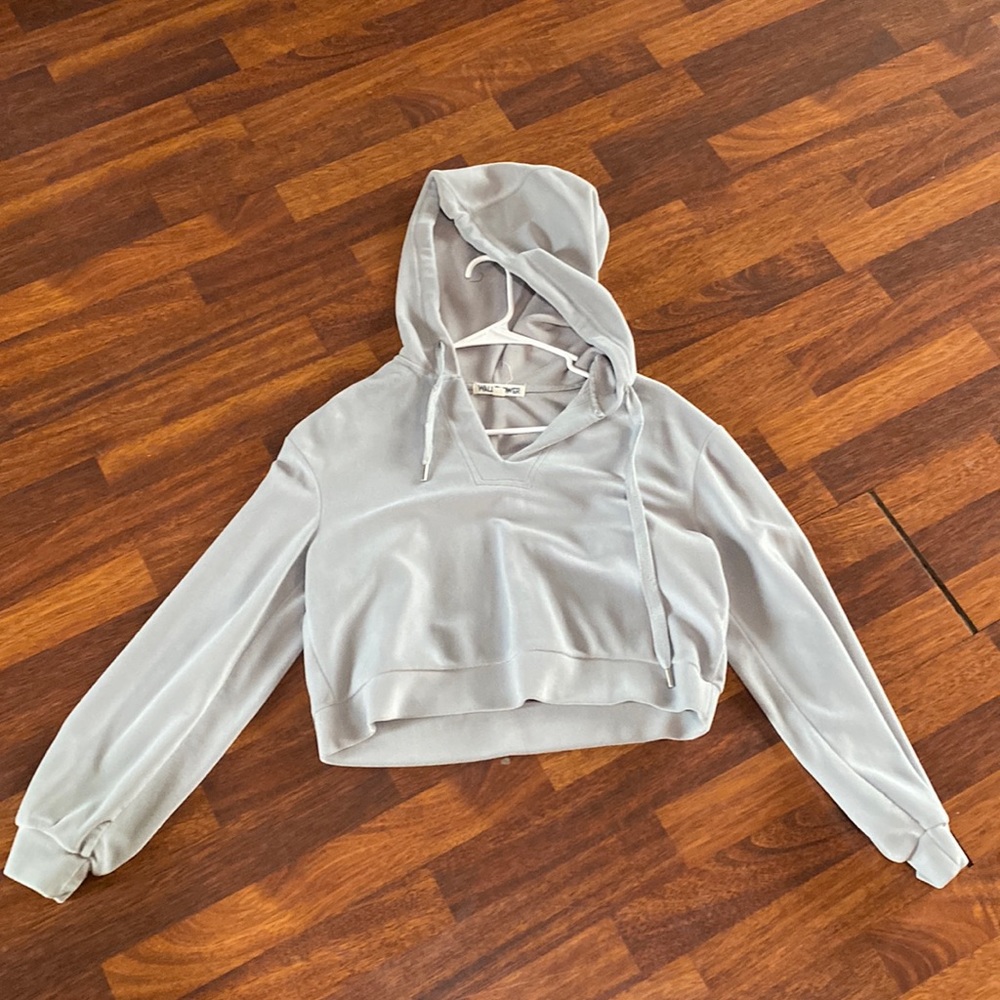 Women’s medium cozy cropped hoodie